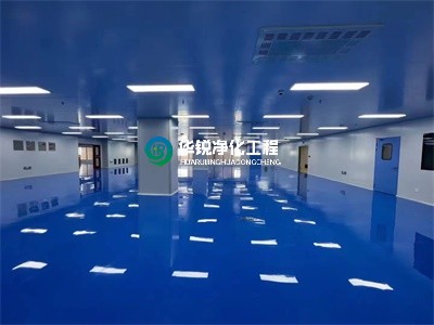 哪些行業的潔凈室需要特別關注微生物污染控制？